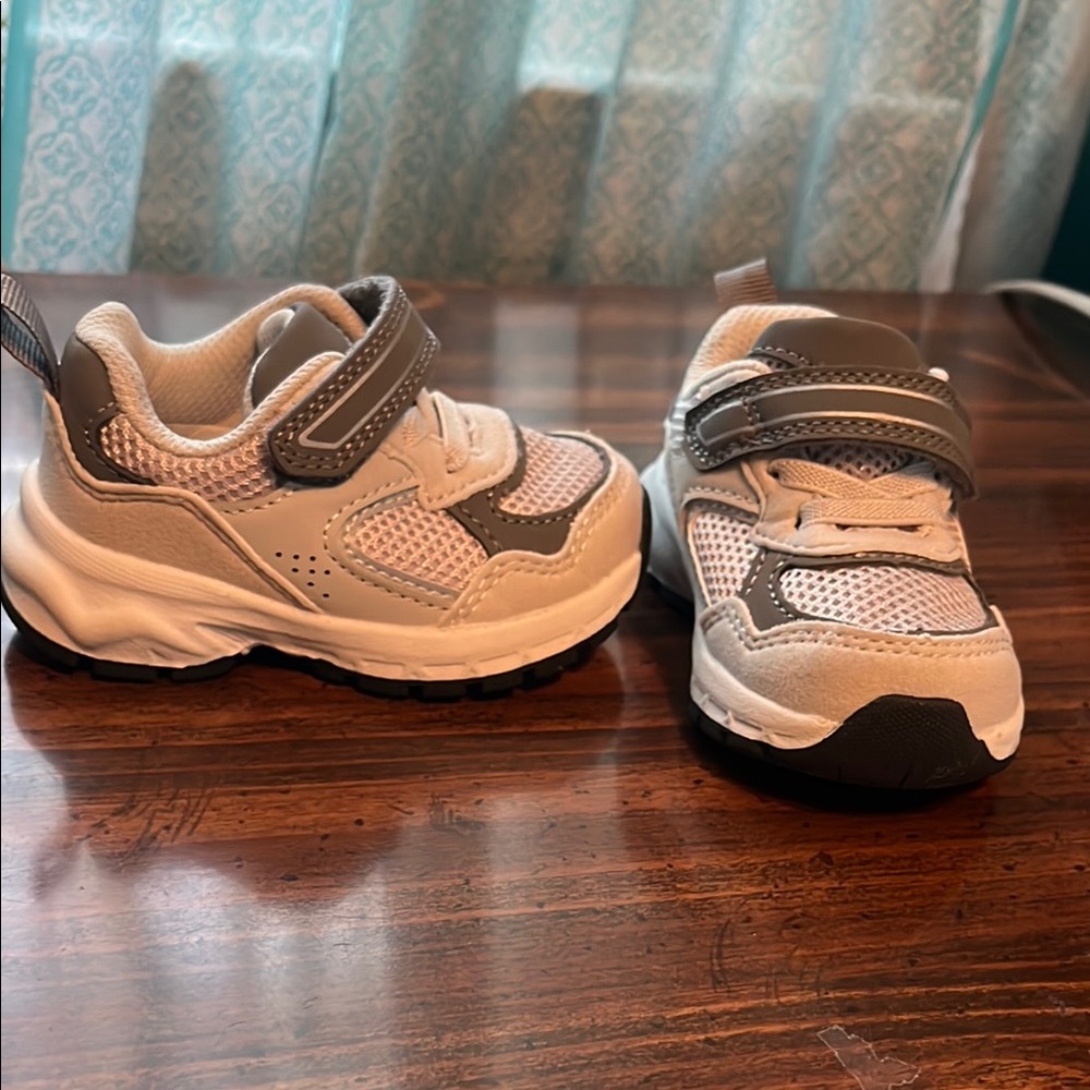 Toddler Gray and White Sneakers